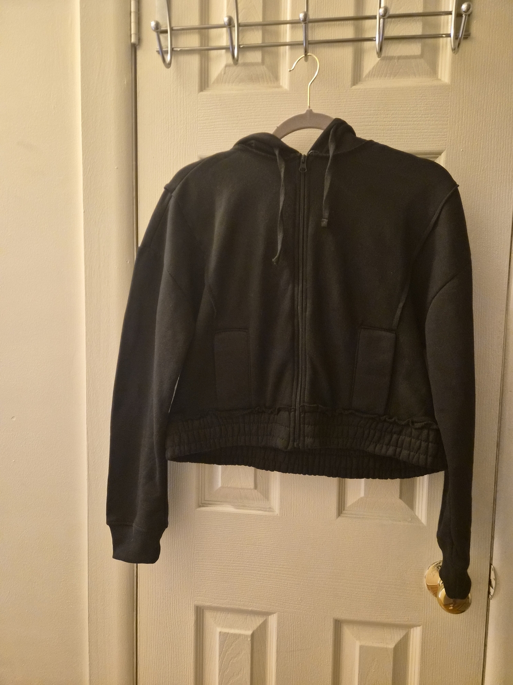 Black Zip-Up Cropped Hoodie